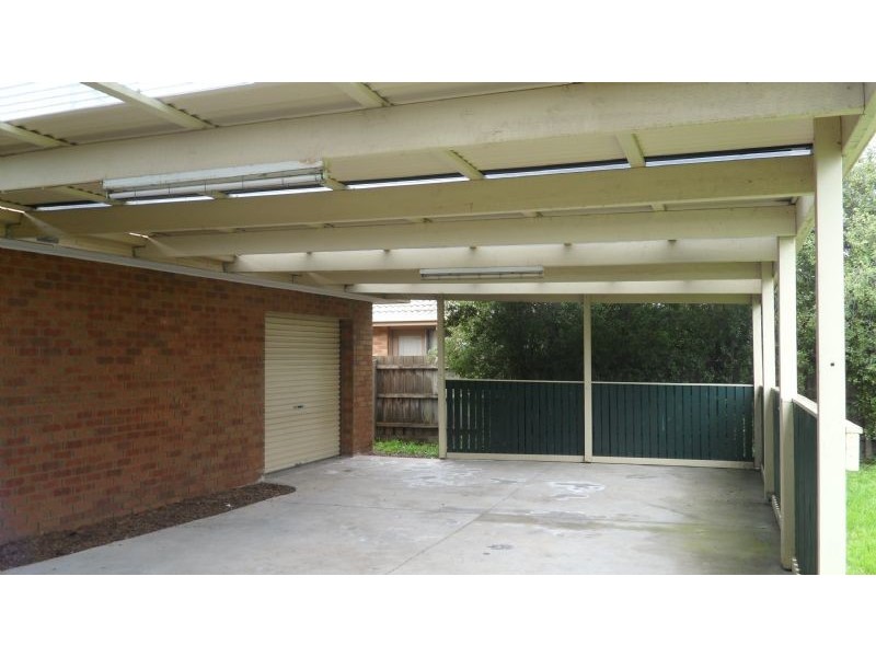 19 Dundee Way, Sydenham VIC 3037