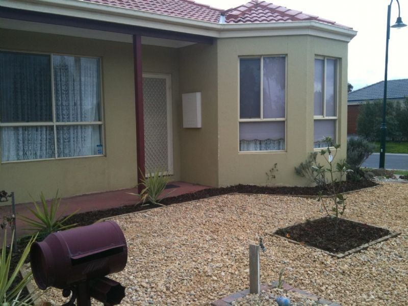 69 The Park Way, Caroline Springs VIC 3023