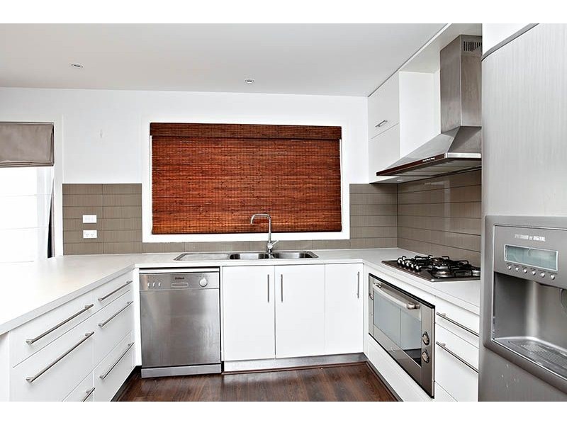 2/49 Jade Way, Hillside VIC 3037