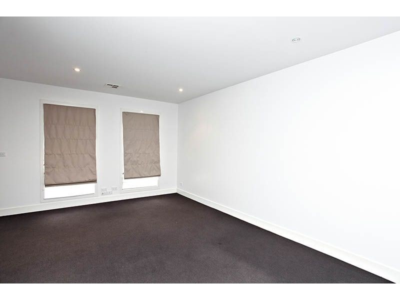 2/49 Jade Way, Hillside VIC 3037