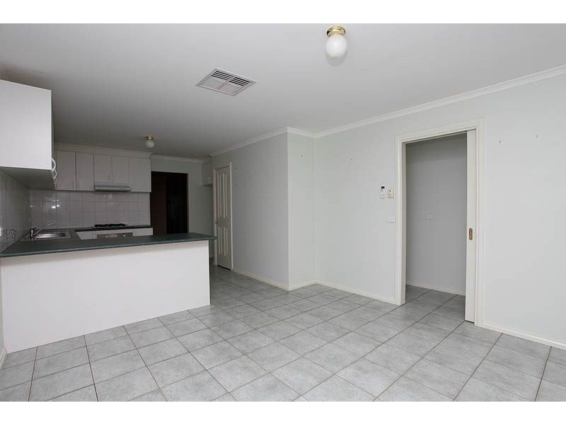 1/8 Timele Drive, Hillside VIC 3037