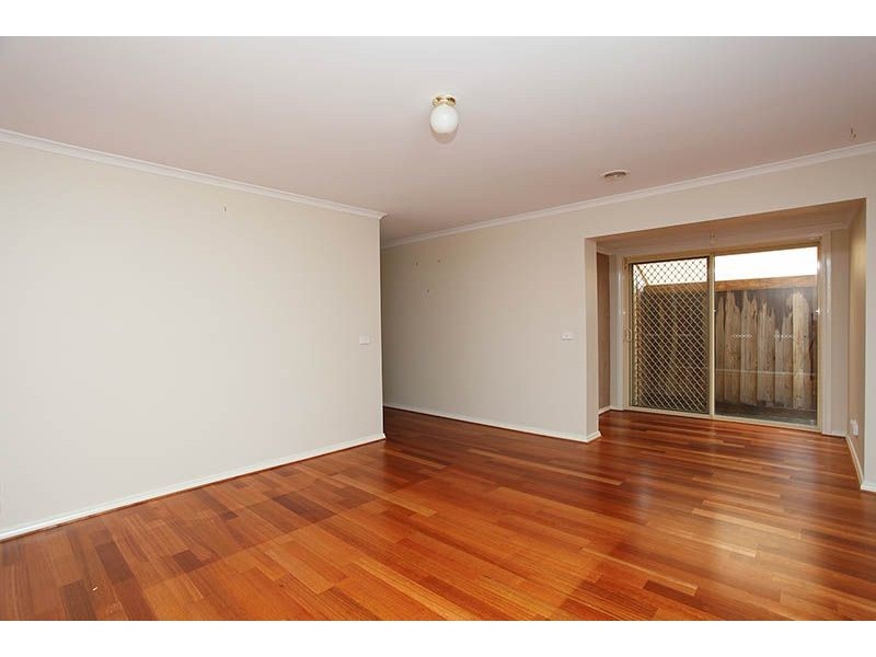 1/8 Timele Drive, Hillside VIC 3037