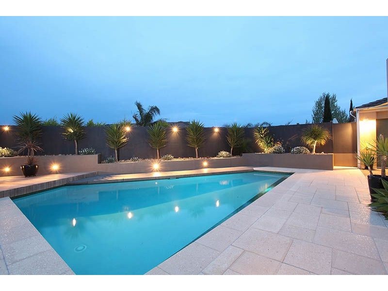 4 Parr Court, Taylors Lakes VIC 3038