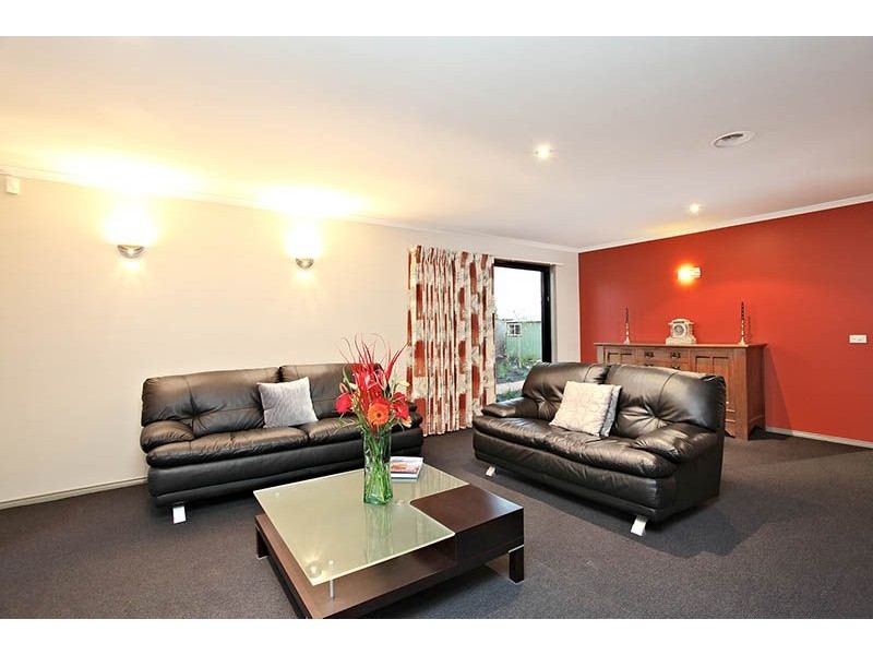 4 Parr Court, Taylors Lakes VIC 3038