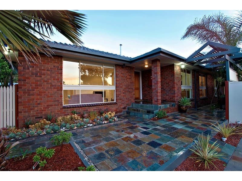 29 Aldershot Drive, Keilor Downs VIC 3038