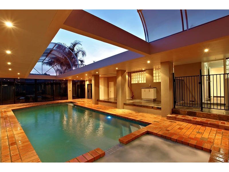 29 Aldershot Drive, Keilor Downs VIC 3038
