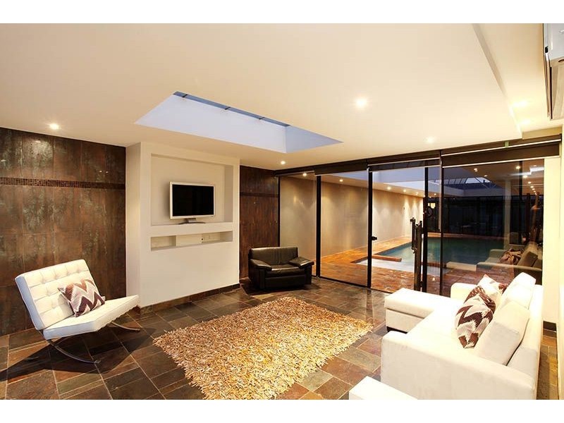 29 Aldershot Drive, Keilor Downs VIC 3038