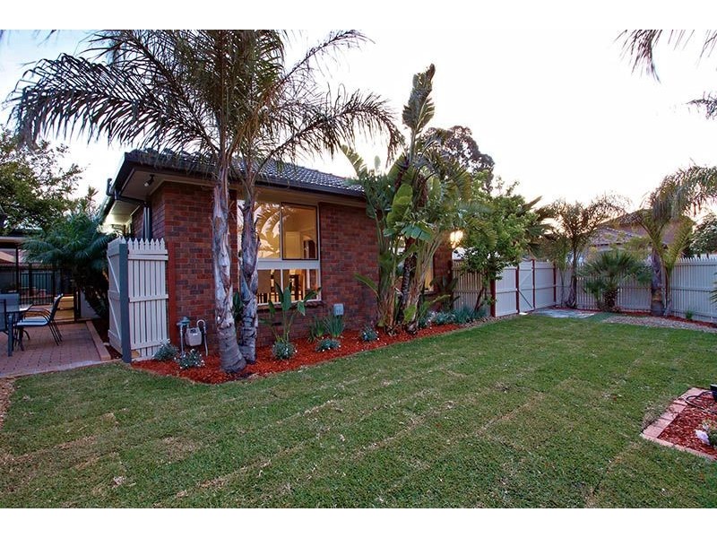 29 Aldershot Drive, Keilor Downs VIC 3038