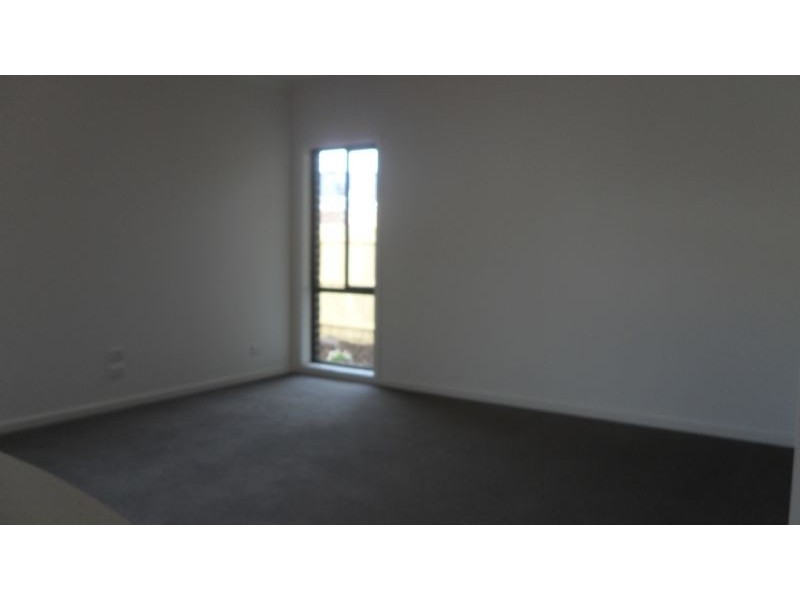 3/9 The Esplande, Sydenham VIC 3037