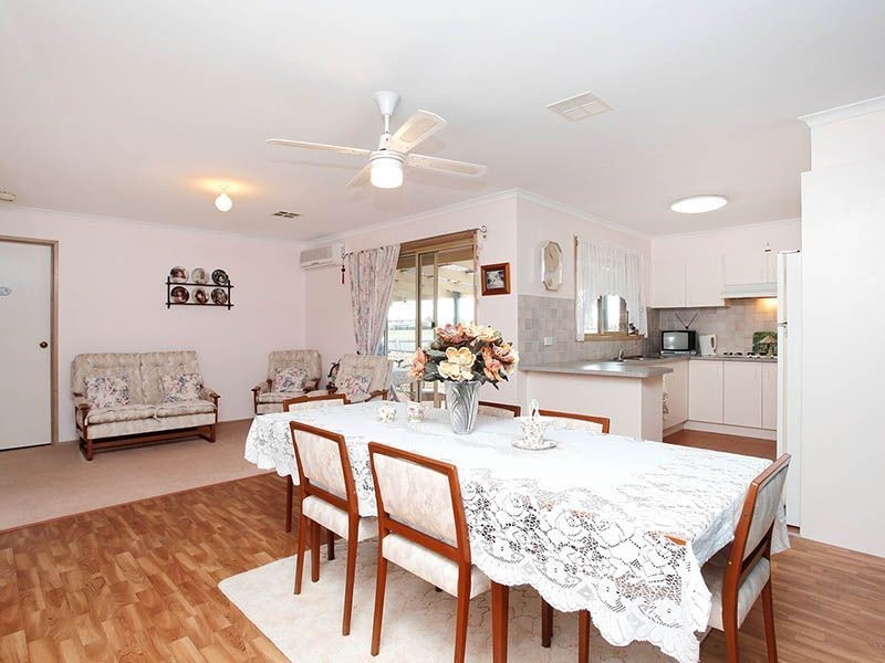 20 dundee way, Sydenham VIC 3037