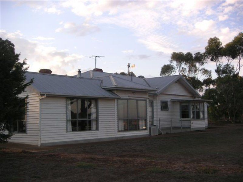 318 Faulkners Road, Rockbank VIC 3335