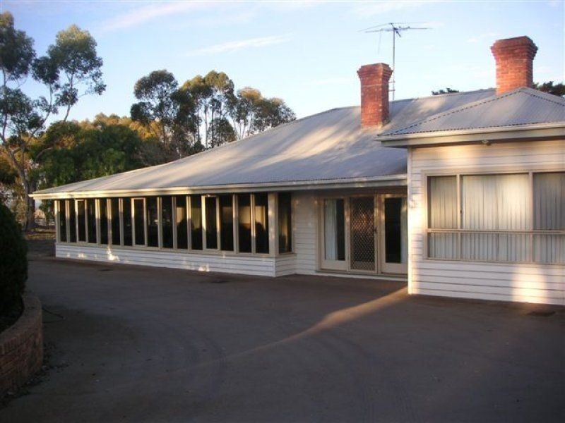 318 Faulkners Road, Rockbank VIC 3335