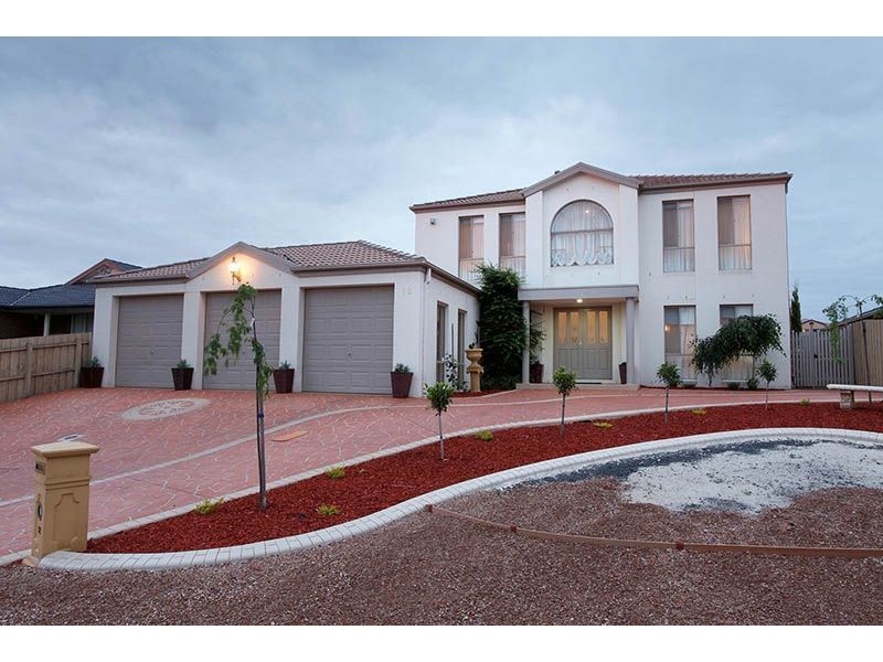 12 James Court, Hillside VIC 3037