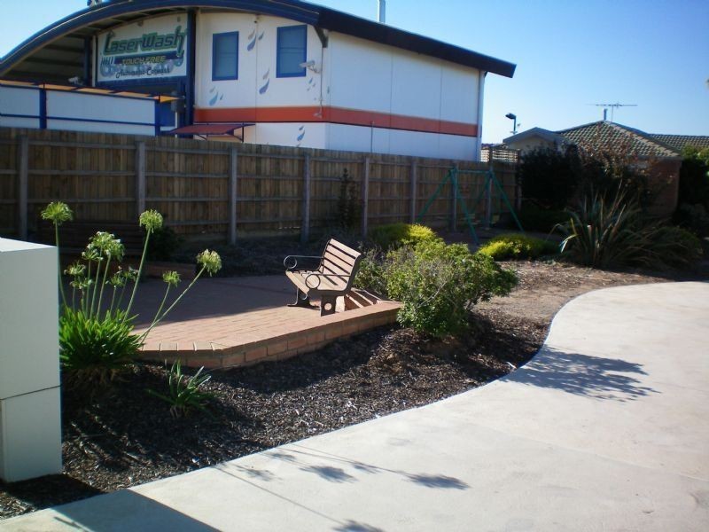 2/522 Melton Hwy, Sydenham VIC 3037