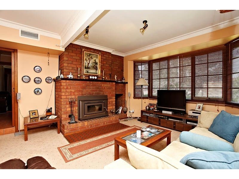 48 Lady Nelson Way, Taylors Lakes VIC 3038