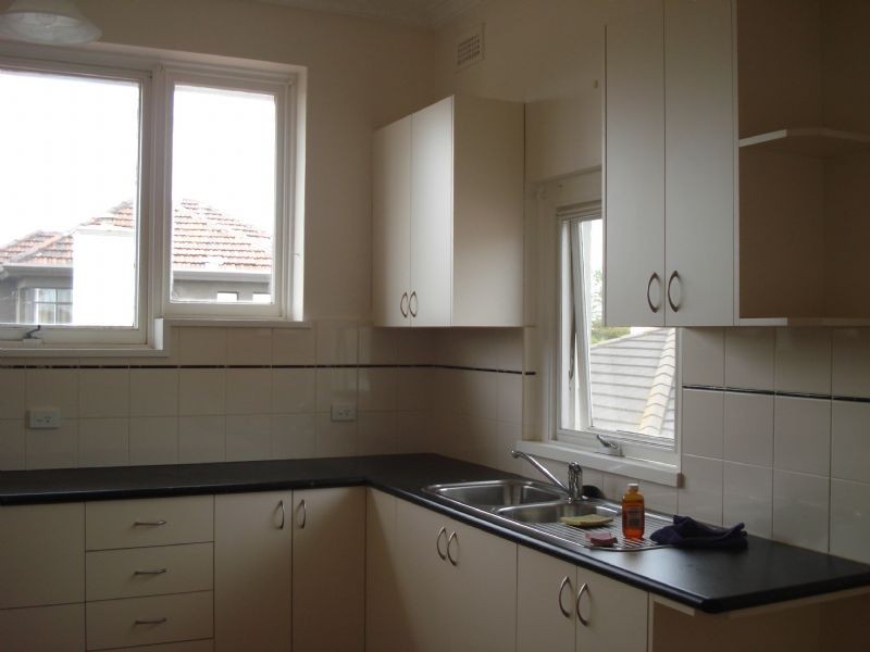 147 Balaclava Rd, Caulfield North VIC 3161