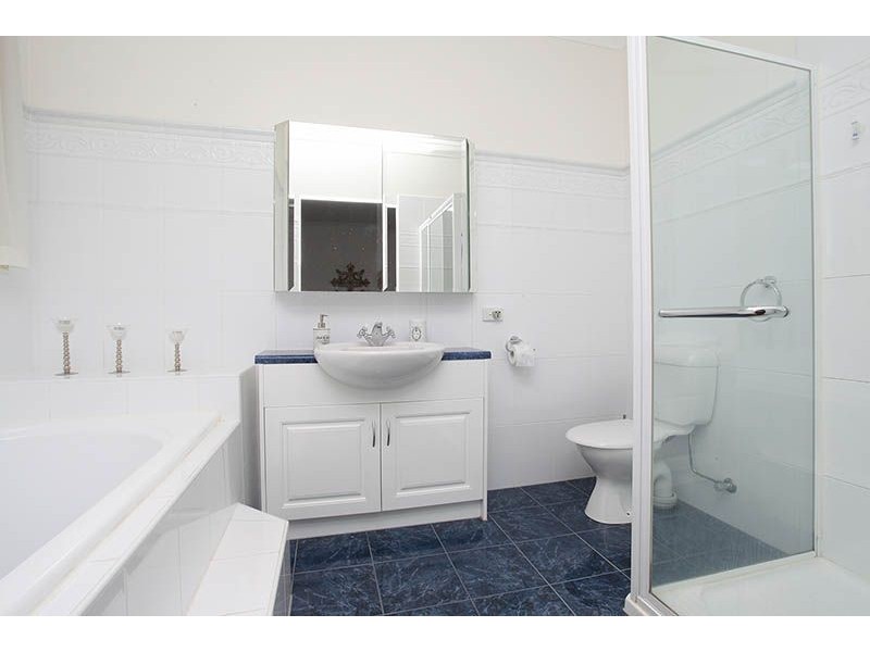 1 Perceval Crescent, Taylors Lakes VIC 3038