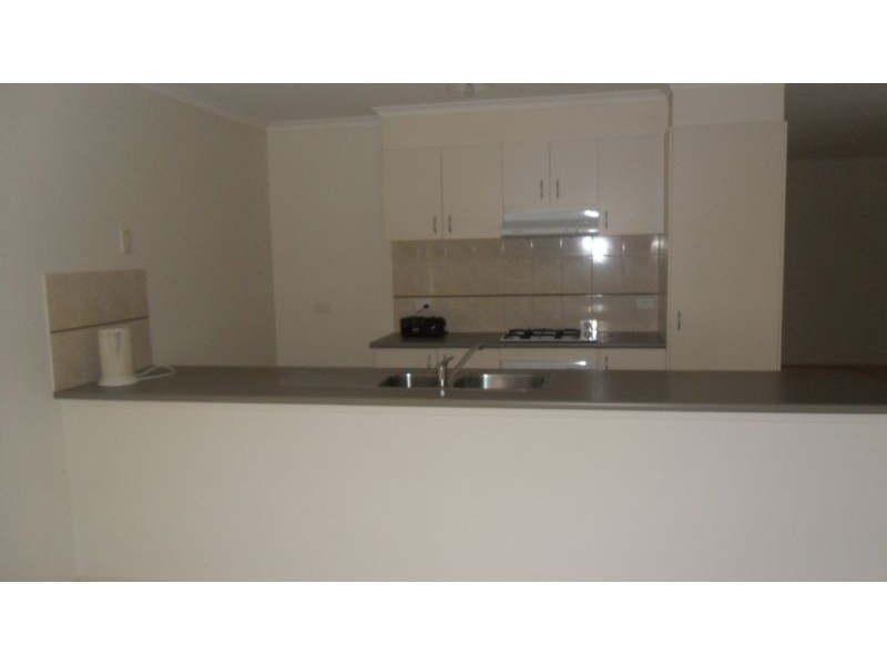 10 Klim Place, Burnside VIC 3023