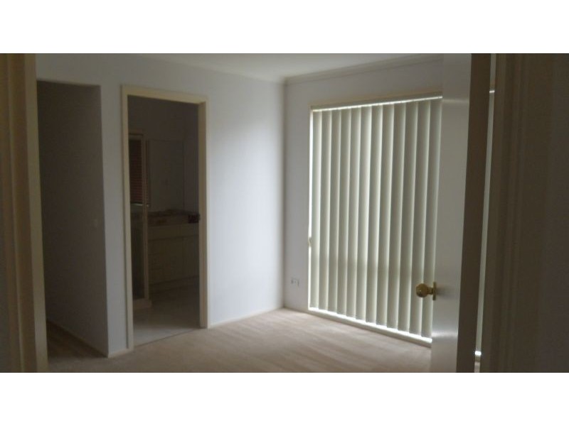 10 Klim Place, Burnside VIC 3023