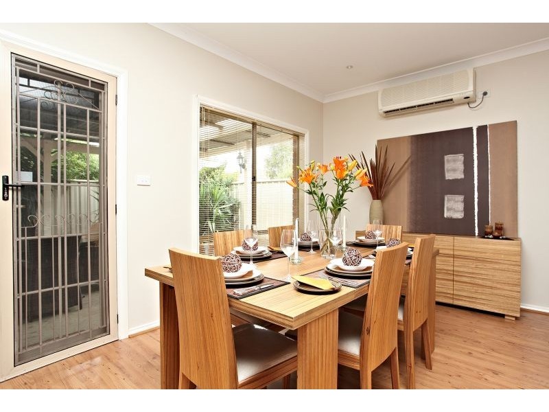 2 Hammersley Place, Caroline Springs VIC 3023