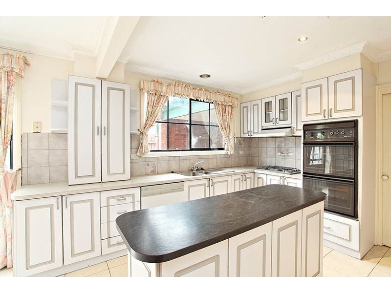 79 Chichester Drive, Taylors Lakes VIC 3038