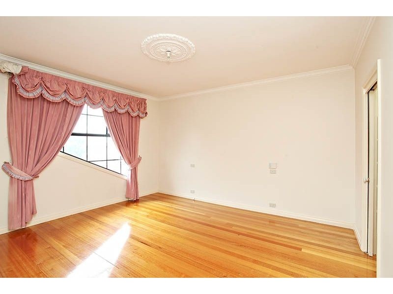 79 Chichester Drive, Taylors Lakes VIC 3038