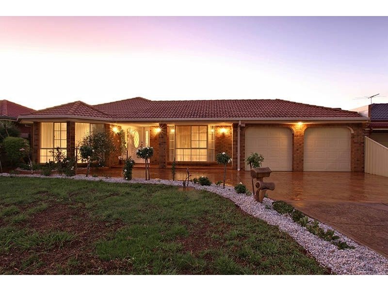 80 Delbridge drive, Sydenham VIC 3037