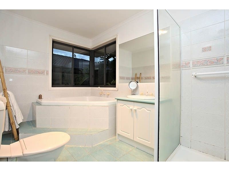 17 Pastoral Place, Sydenham VIC 3037