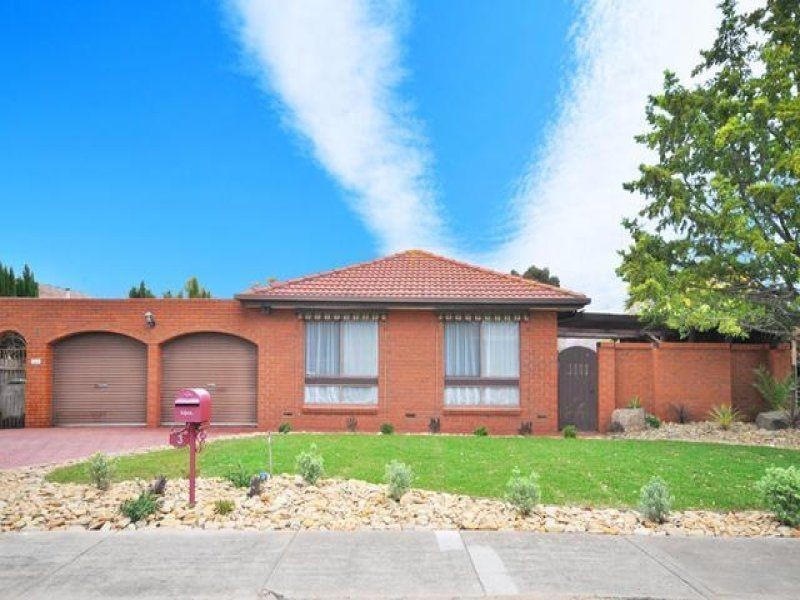 3 Hammersley Court, Taylors Lakes VIC 3038