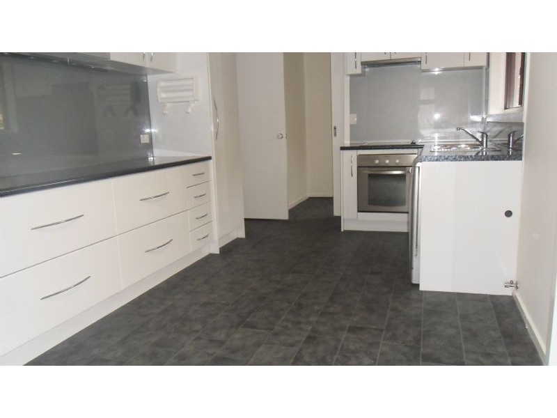 3 Hammersley Court, Taylors Lakes VIC 3038