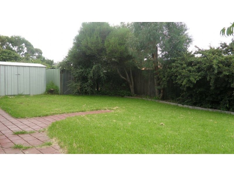 3 Hammersley Court, Taylors Lakes VIC 3038