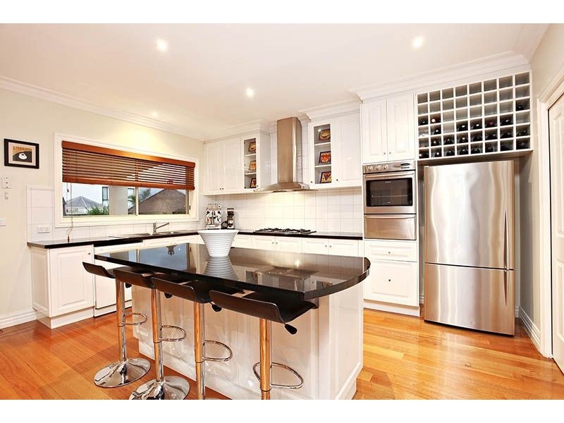 42 McCubbin Drive, Taylors Lakes VIC 3038