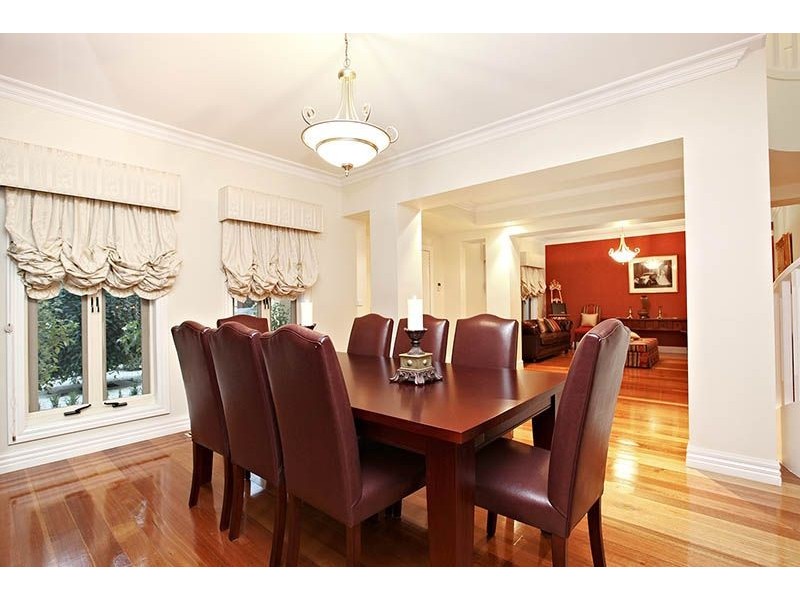 42 McCubbin Drive, Taylors Lakes VIC 3038