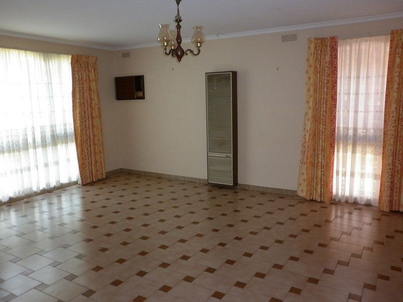 2 Penza Court, Keilor Downs VIC 3038