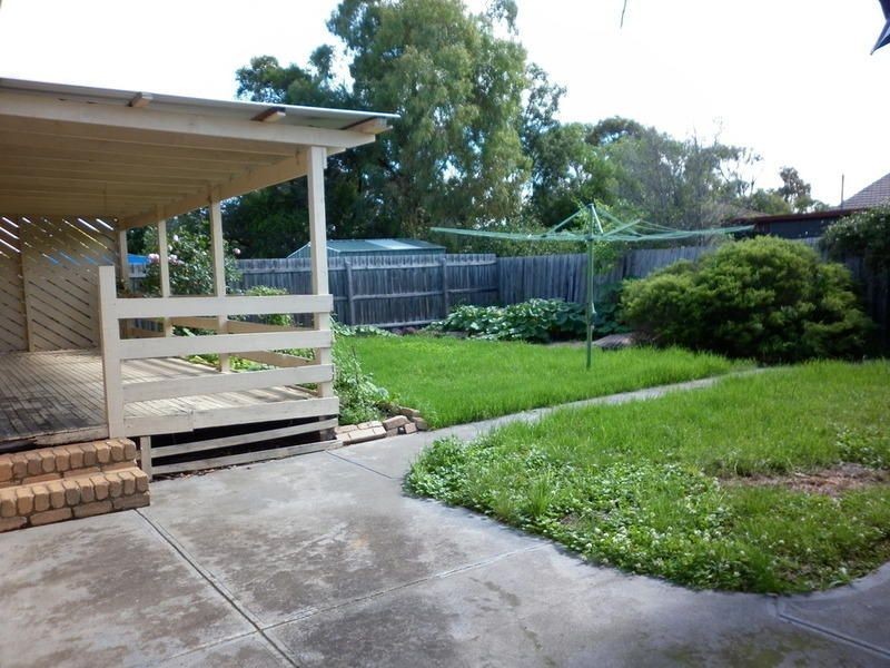 2 Penza Court, Keilor Downs VIC 3038