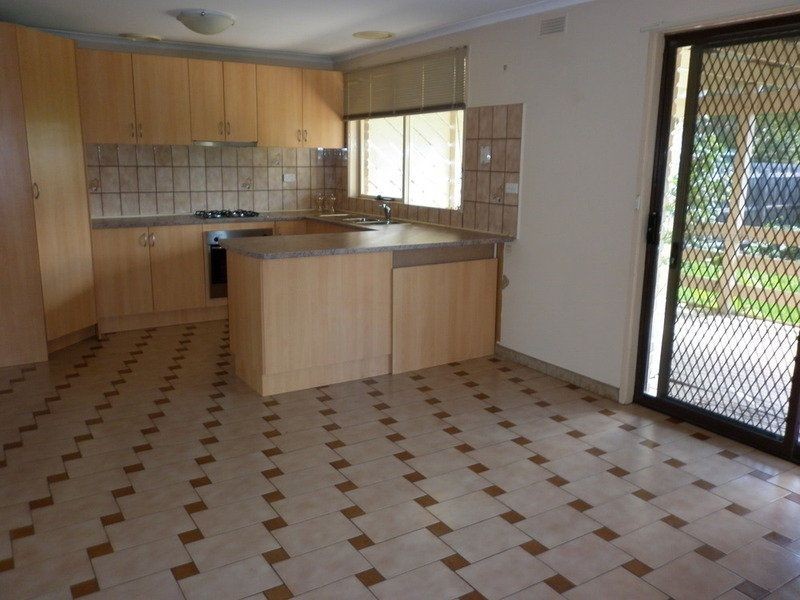 2 Penza Court, Keilor Downs VIC 3038