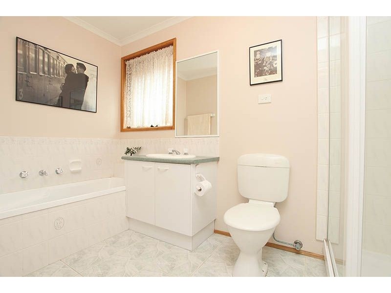 1 Chircop Close, Sydenham VIC 3037