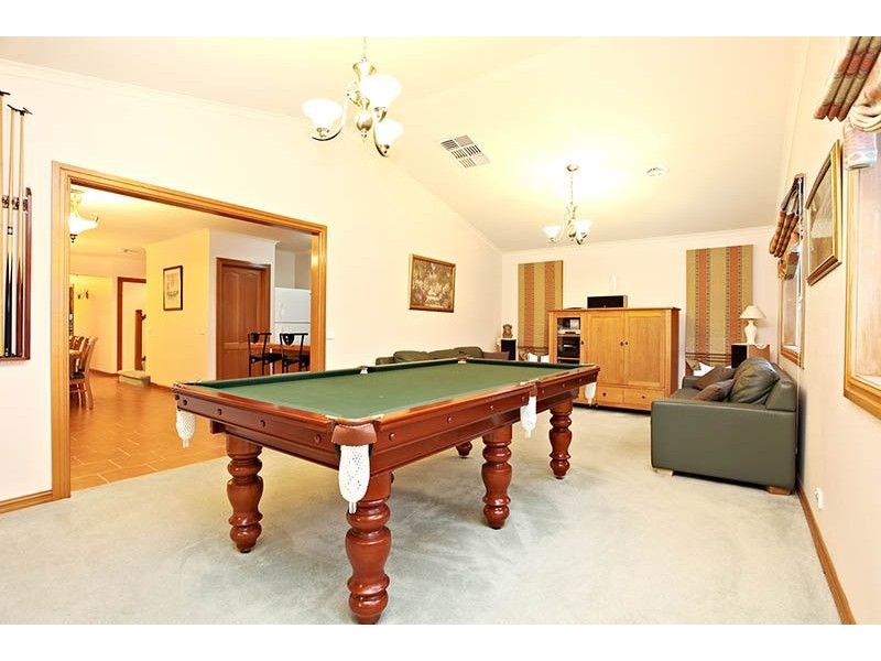 5 James Court, Hillside VIC 3037