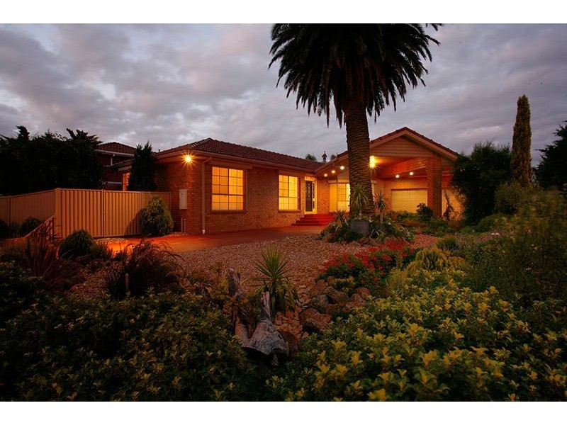 146 Copernicus Way, Keilor Downs VIC 3038