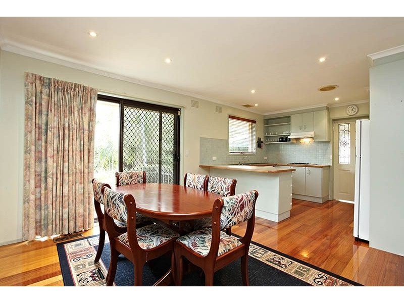 31 Angourie Crescent, Taylors Lakes VIC 3038