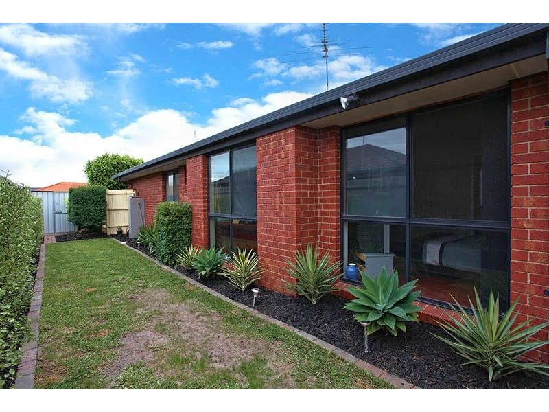 42/a Yeats Drive, Delahey VIC 3037