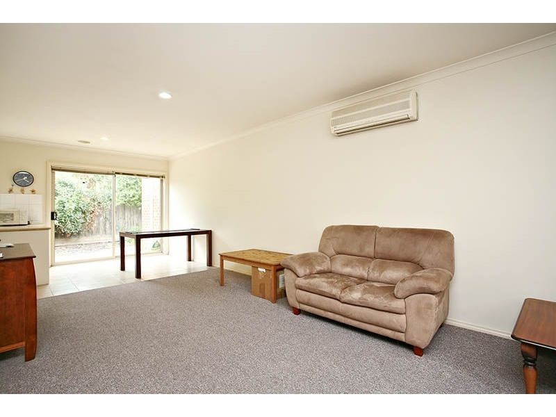 12/12 Pecks Road, Sydenham VIC 3037