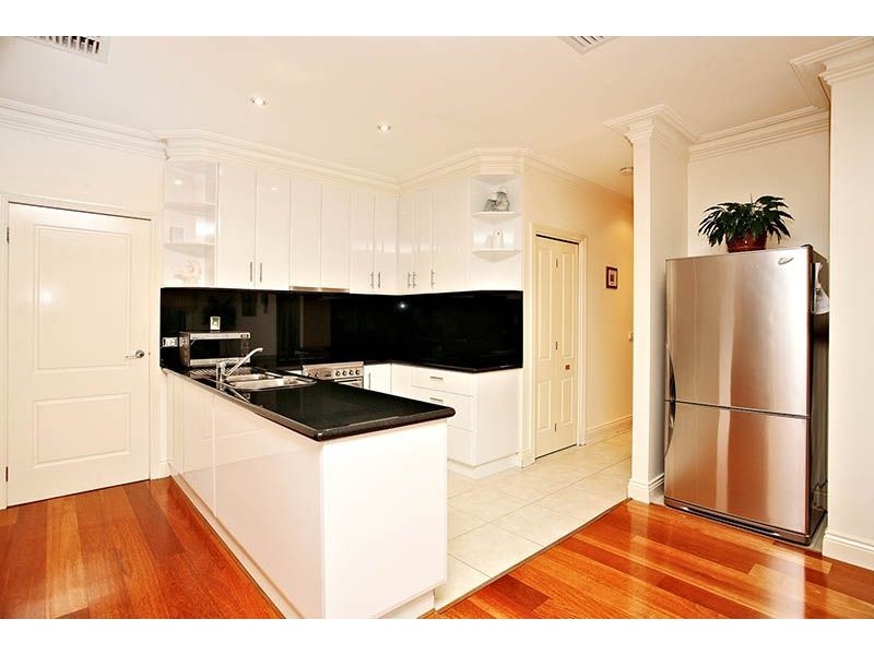 10 Salvana Court, Taylors Lakes VIC 3038