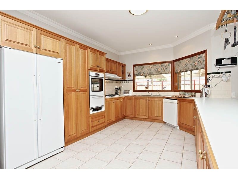 2 Wordsworth Place, Delahey VIC 3037