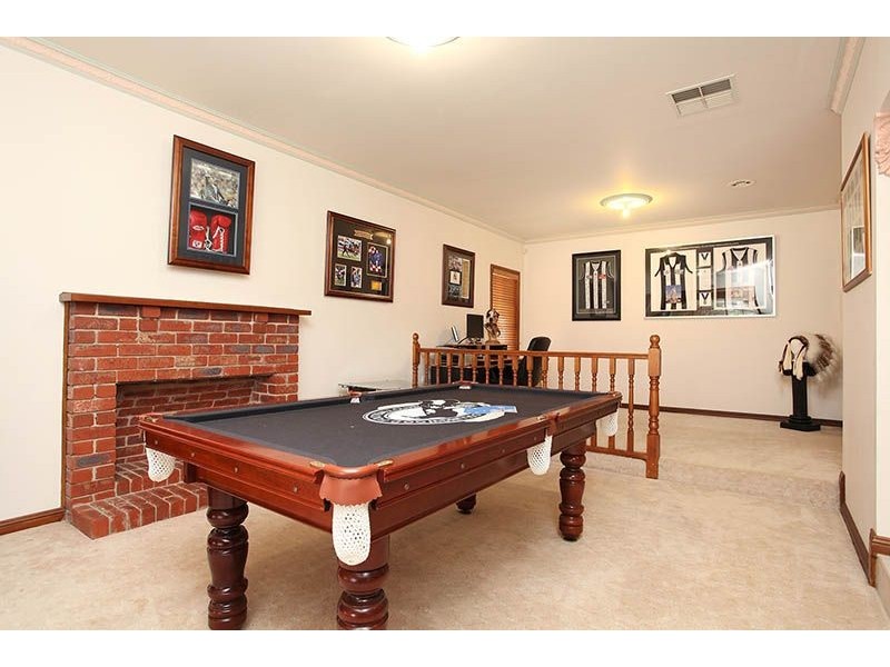 2 Wordsworth Place, Delahey VIC 3037