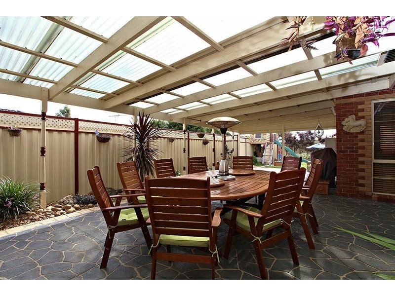 2 Wordsworth Place, Delahey VIC 3037