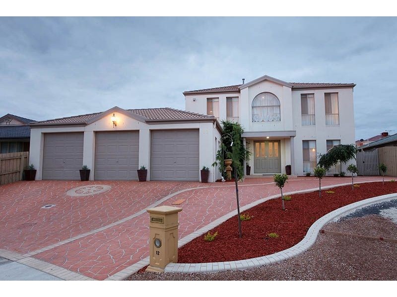 12 James Court, Hillside VIC 3037