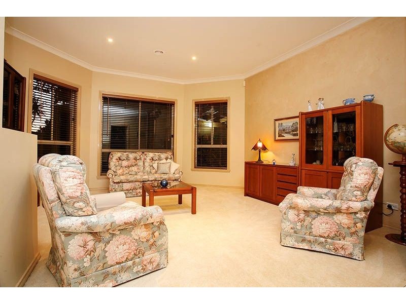 7 Cadrona Court, Hillside VIC 3037