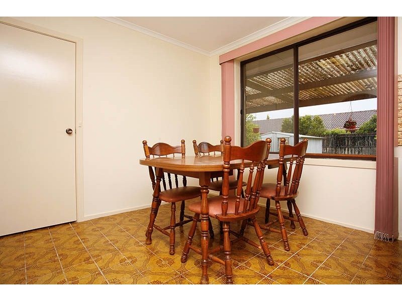 11 Antwerp Drive, Keilor Downs VIC 3038