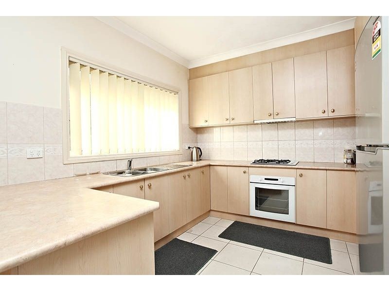 2/12 Padula Court, Hillside VIC 3037